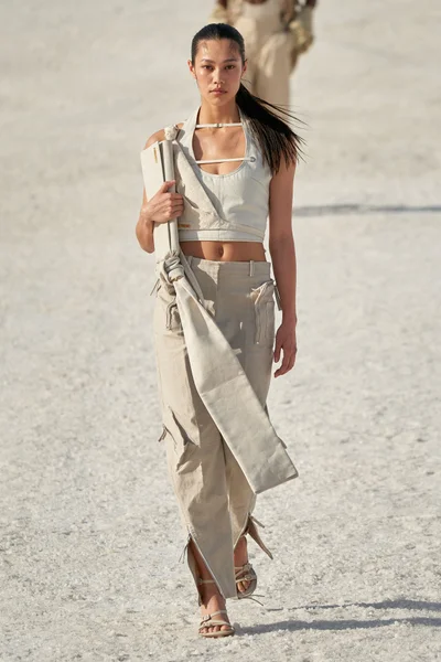 Look 22
